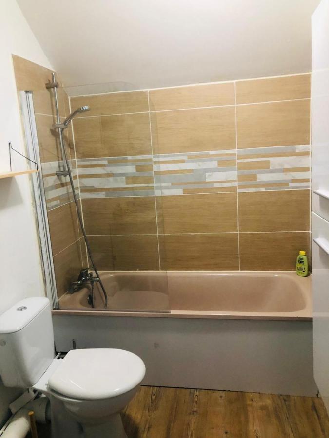 Apartamento L'etoile Paloise -terrasse &wifi &parking &piscine *